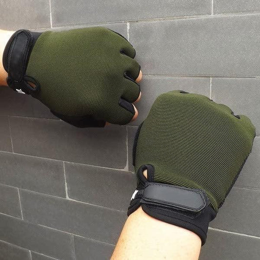 Anti-Slip Breathable Bike Sports Gym & Fitness Gloves(Green)